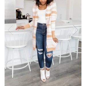 Pink lily button cardigan never worn!